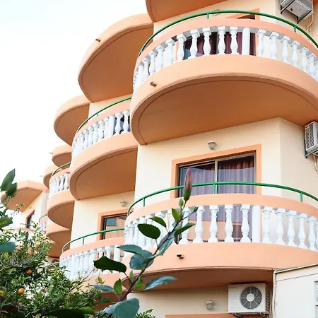 Hotel apartamentowy George Faliraki