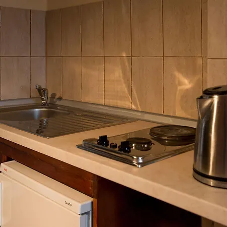 George פליראקי